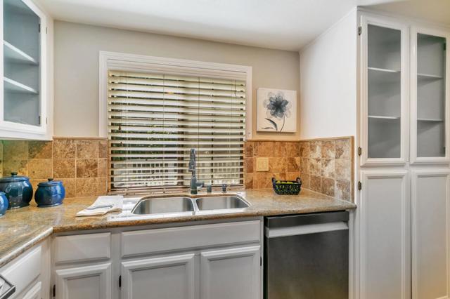 2712 Buena View Court, San Jose CA: https://media.crmls.org/mediaz/26da3a03-bb41-4d60-9e82-012503126713.jpg