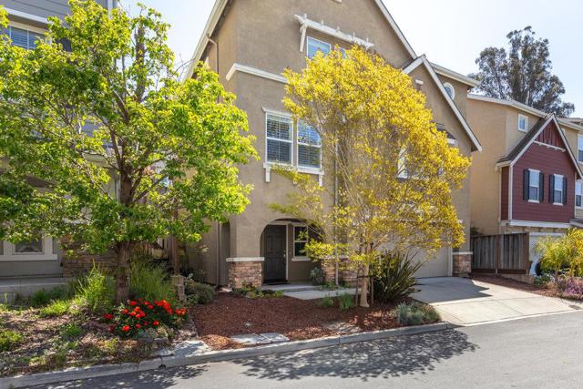 104 Meadowview Lane, Santa Cruz CA: https://media.crmls.org/mediaz/26da4575-875f-4314-b199-eb9255b3059d.jpg