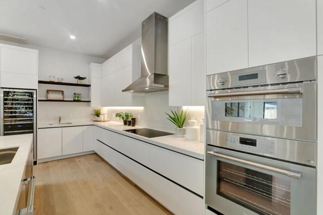 546 9th Avenue, Menlo Park CA: https://media.crmls.org/mediaz/26da64e3-591f-48cd-b67e-a14646697b58.jpg