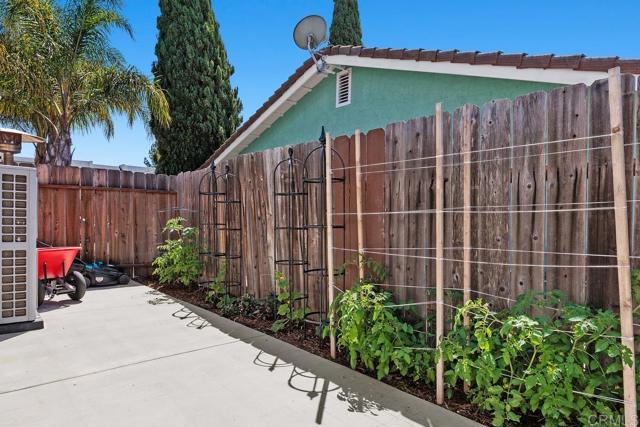 Detail Gallery Image 35 of 40 For 1744 Calle Jules, Vista,  CA 92084 - 3 Beds | 2 Baths