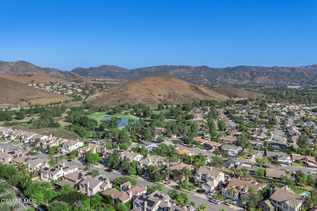 4940 Corral Street, Simi Valley CA: https://media.crmls.org/mediaz/26dab516-5ccf-4cc6-82fb-230c698ab31c.jpg