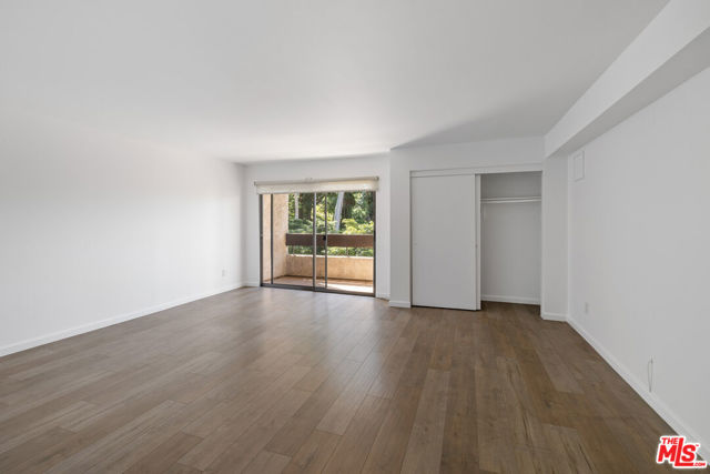 2700 Cahuenga Boulevard, Los Angeles CA: https://media.crmls.org/mediaz/26db11aa-7e1c-4fa0-8f4f-347d280ff925.jpg