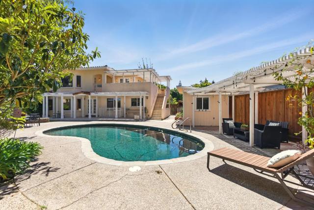 41 Regent Place, Palo Alto CA: https://media.crmls.org/mediaz/26db97af-a823-4f08-944a-3be76f84ddf5.jpg