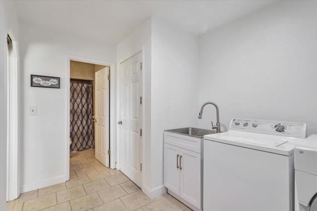 1204 Shore Road, Hollister CA: https://media.crmls.org/mediaz/26dbe69a-cd12-47fb-b28b-8896ba915a50.jpg