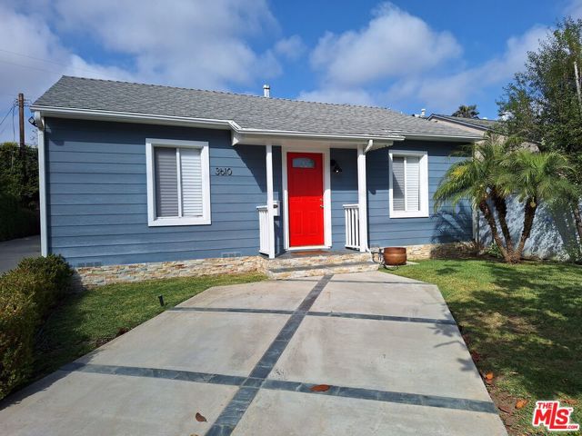 3610 Beethoven Street, Los Angeles CA: https://media.crmls.org/mediaz/26dc75b1-b1ab-4dbe-867b-0552be9f3382.jpg