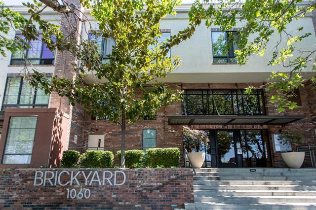 1060 3rd Street, San Jose CA: https://media.crmls.org/mediaz/26dc7a4c-4b13-4627-8873-6a4fe98f132f.jpg