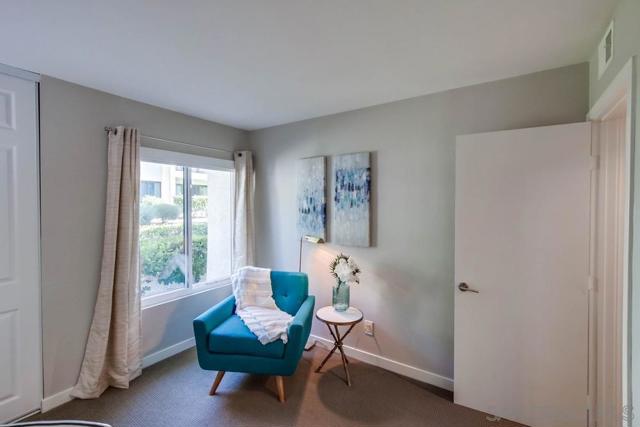 17637 Pomerado Rd, San Diego CA: https://media.crmls.org/mediaz/26dcc4f4-26ce-4480-aa49-858567563823.jpg