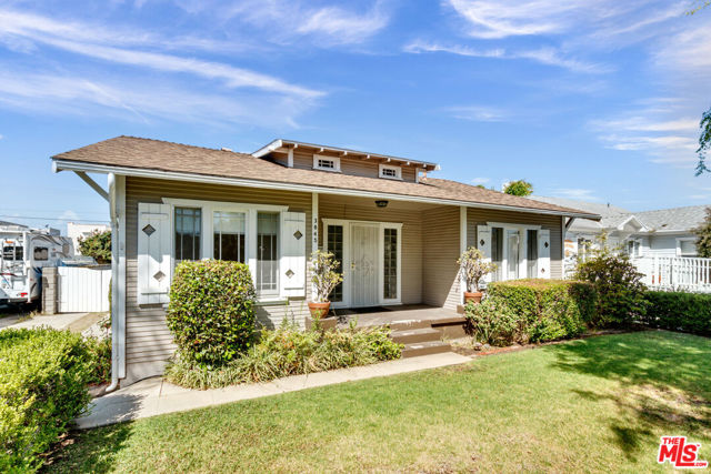 3845 COLLEGE Avenue photo 3