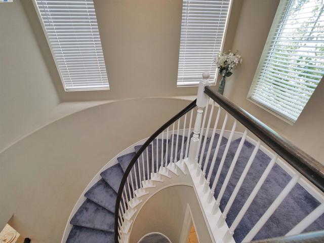 2419 Sienna Dr, Pittsburg CA: https://media.crmls.org/mediaz/26dd3220-fce8-485f-bce1-e2cb72c63f83.jpg