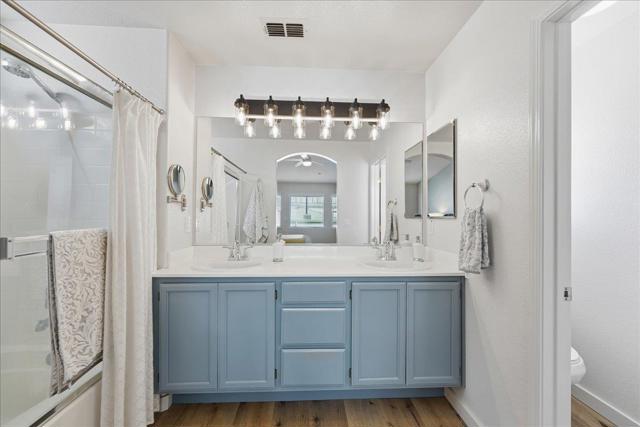 705 Otter Court, Fairfield CA: https://media.crmls.org/mediaz/26ddbc56-1690-45b9-8db3-c48019ff86be.jpg