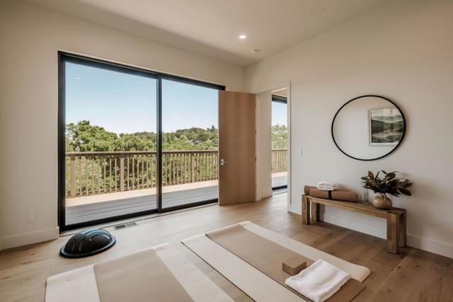 45 Calaveras Court, Hillsborough CA: https://media.crmls.org/mediaz/26ddf45d-0417-401a-8c63-ed3a454d0270.jpg