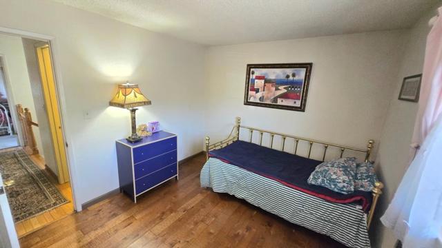 2071 Sunset View Place, San Jose CA: https://media.crmls.org/mediaz/26df26a1-5b1f-4242-9401-e739d85b4018.jpg