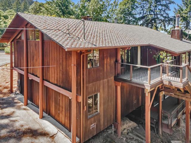 45 Ranch Road, Woodside CA: https://media.crmls.org/mediaz/26df3662-d0a8-48aa-8556-e259e5750c0c.jpg