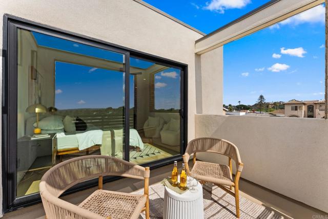 Detail Gallery Image 12 of 27 For 4210 Tonopah Ave, San Diego,  CA 92110 - 3 Beds | 3/1 Baths