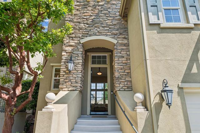 3463 Rimini Ln, Dublin CA: https://media.crmls.org/mediaz/26df829f-a648-43b0-b0dc-2a80cd9d4304.jpg