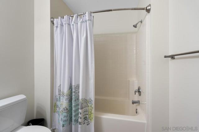 889 Date St, San Diego CA: https://media.crmls.org/mediaz/26df8571-4ec3-42de-af92-3677ba0d3ee0.jpg