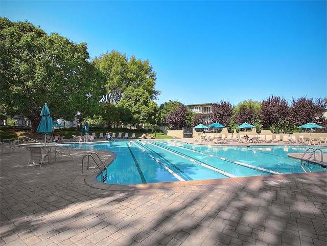 934 Peninsula Avenue, San Mateo CA: https://media.crmls.org/mediaz/26e09474-7991-4b98-b3b0-68d8646671d8.jpg