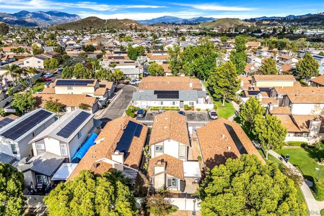 9560 Frank Way, Santee CA: https://media.crmls.org/mediaz/26e10c32-2a7c-42b1-af1d-ad227ece370f.jpg