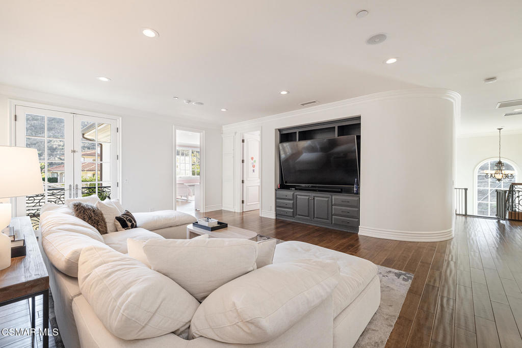 MLS #226003928 image #30