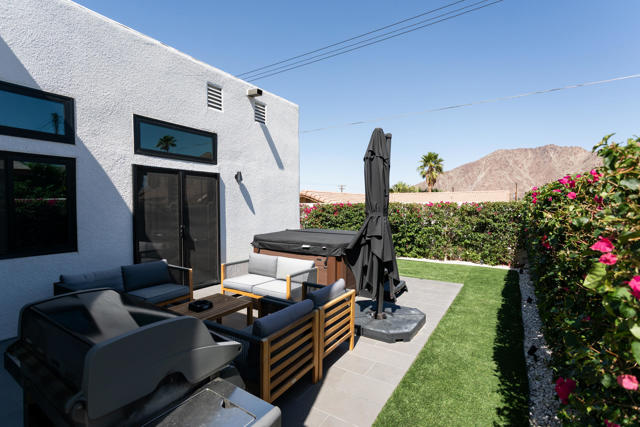 53770 Avenida Rubio, La Quinta CA: https://media.crmls.org/mediaz/26e133ed-d088-4b8b-8178-bfbb4fcf80b0.jpg
