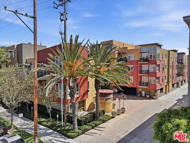 4050 Glencoe Avenue, 309