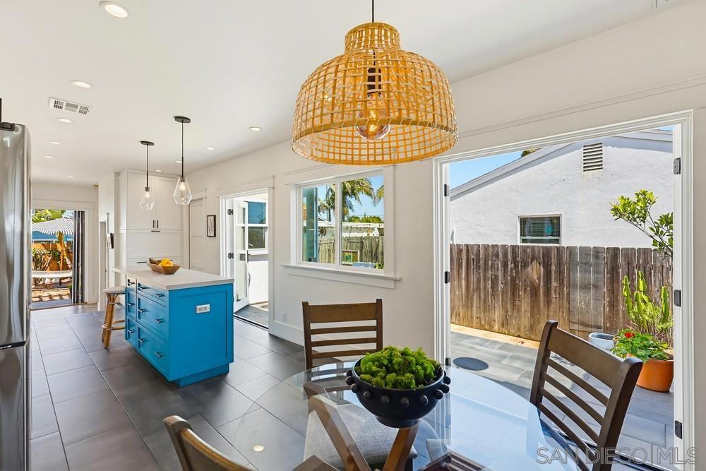 2064 Venice Street - photo 11