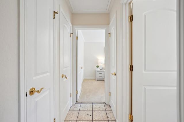 18074 Daves Avenue, Monte Sereno CA: https://media.crmls.org/mediaz/26e1c905-e809-4eb6-ace5-7d19414ed2af.jpg