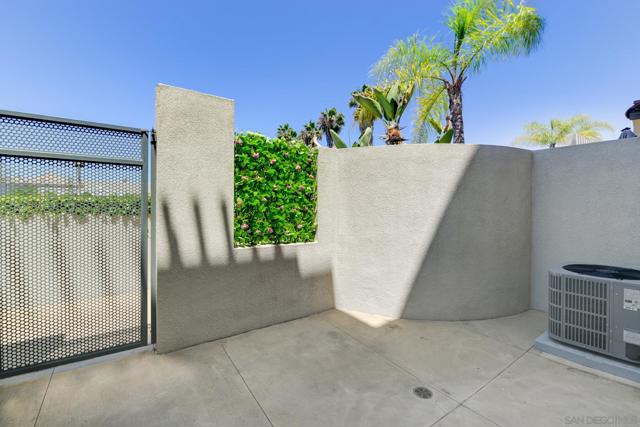 Image 11 of 31 For 7705 El Cajon Blvd  Unit 4