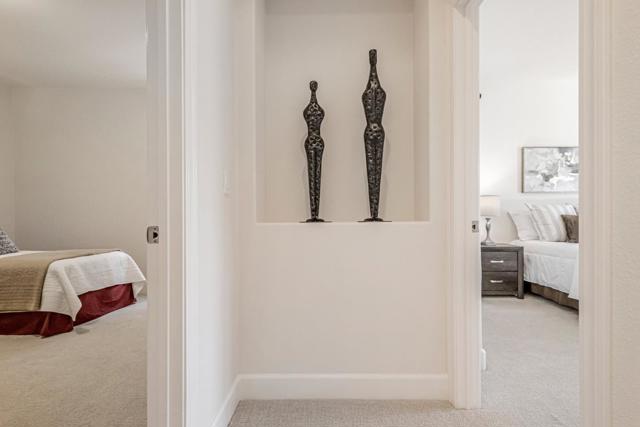 33 Lupine Valley Court, Brisbane CA: https://media.crmls.org/mediaz/26e55710-cfaf-4bed-8882-b1f0bc2af5e7.jpg