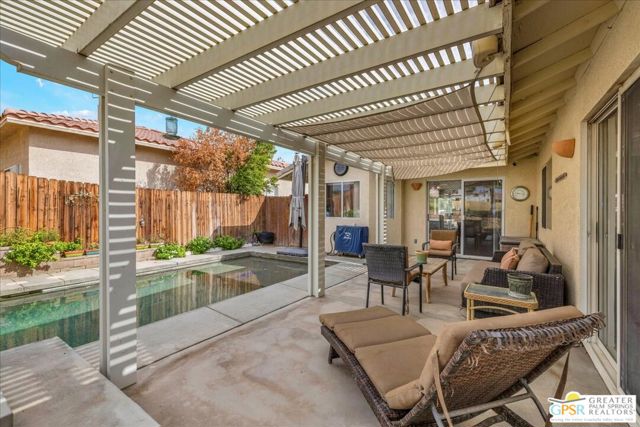 76954 Florida Avenue, Palm Desert CA: https://media.crmls.org/mediaz/26e56a97-7bbf-4e2b-a54a-9841e137c140.jpg
