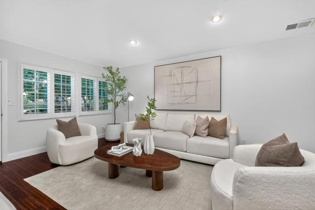 543 Toft Street, Mountain View CA: https://media.crmls.org/mediaz/26e5d266-7751-4d90-a9cc-260e60e559b1.jpg