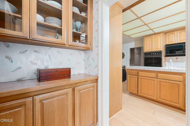 11848 Presilla Road, Camarillo CA: https://media.crmls.org/mediaz/26e636f8-f998-43b6-9e8c-d7742235412b.jpg