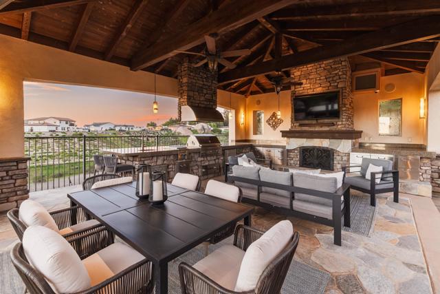 Detail Gallery Image 30 of 50 For 1091 Park Hill Pl, Vista,  CA 92081 - 4 Beds | 3 Baths