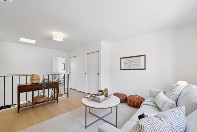 1230 Ballena Blvd, Alameda CA: https://media.crmls.org/mediaz/26e6f885-fc83-4779-83df-ed3fc1896af4.jpg