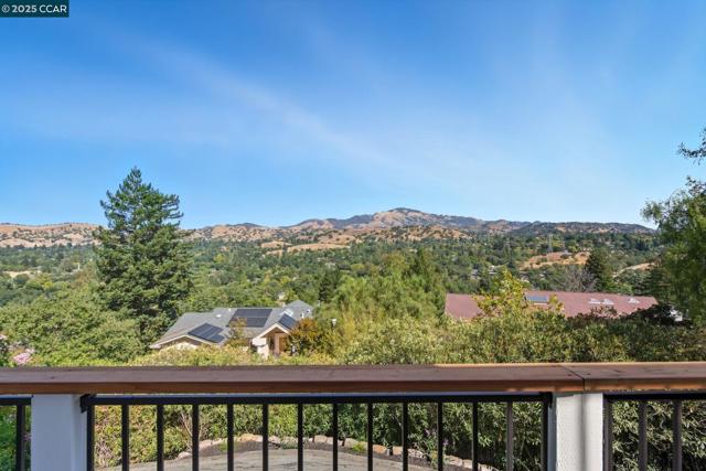 189 Rudgear Drive, Walnut Creek CA: https://media.crmls.org/mediaz/26e76a7f-783f-4102-b540-c1e128be42fd.jpg