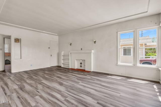 4419 4419 1/2 Corliss Street, Los Angeles CA: https://media.crmls.org/mediaz/26e81977-11e4-4daf-9313-3a38e4954b2b.jpg