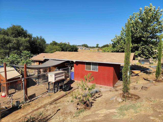 Detail Gallery Image 13 of 54 For 27252 Shiloh Ln, Valley Center,  CA 92082 - 4 Beds | 3 Baths