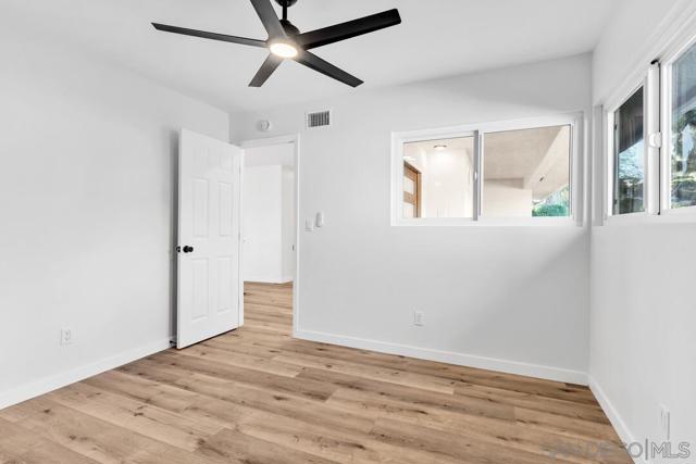 Image 35 of 71 For 6425 Crystalaire Dr