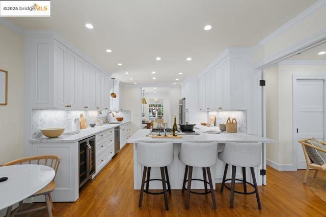 1420 Stannage Ave, Berkeley CA: https://media.crmls.org/mediaz/26eb33c4-1827-44bf-a704-7f1ef7dbf266.jpg