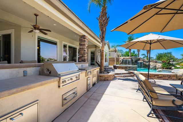 61436 Topaz Drive, La Quinta CA: https://media.crmls.org/mediaz/26ece9e7-7ae7-4223-b188-b6074c22788d.jpg