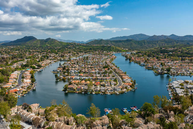 1161 Triunfo Canyon Road, Westlake Village CA: https://media.crmls.org/mediaz/26ed3a3e-8098-4cfa-a030-3b7920722b2e.jpg