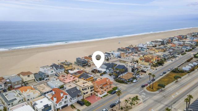 3500 Ocean Drive, Oxnard CA: https://media.crmls.org/mediaz/26edc95c-60b0-4fb5-8902-07f0dee51515.jpg
