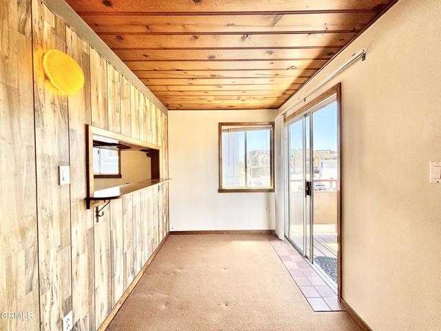 106 Los Angeles Avenue, Oxnard CA: https://media.crmls.org/mediaz/26ee1efb-2adc-4aaa-805f-6453ceac60d2.jpg