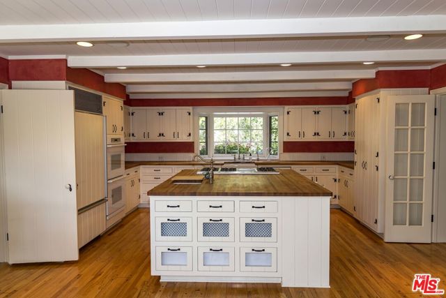 4249 EMPRESS Avenue photo 8