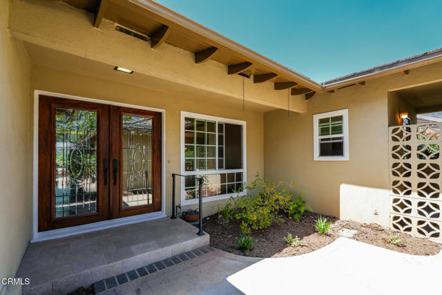 509 N Alta Vista Avenue, Monrovia CA: https://media.crmls.org/mediaz/26ef0e59-ca14-4c9e-a7ac-827f80a53c75.jpg