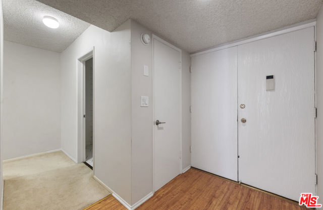 5950 Buckingham, 610 photo 29