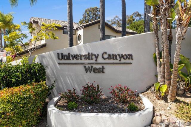 6340 Caminito Del Pastel, San Diego CA: https://media.crmls.org/mediaz/26efdb13-e21e-4b4d-816d-12501bd26ddb.jpg