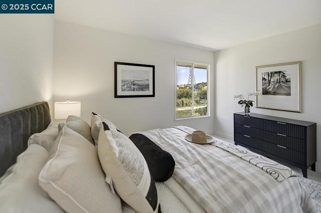 2101 PTARMIGAN DR, Walnut Creek CA: https://media.crmls.org/mediaz/26effccf-056b-424d-86b7-f74d0b932358.jpg