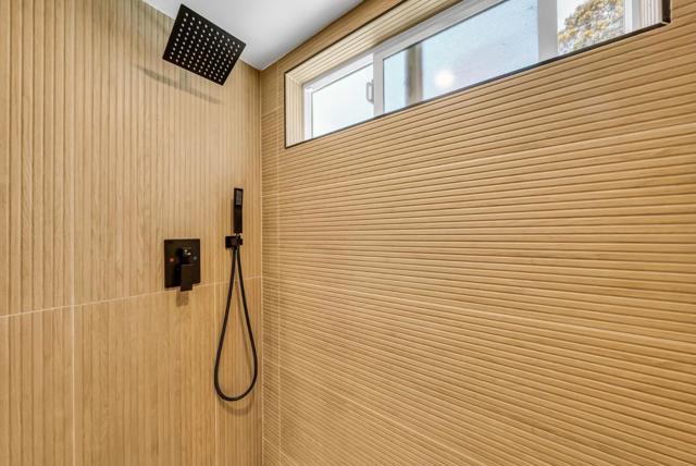 6 Whitecliff Court, San Mateo CA: https://media.crmls.org/mediaz/26f02867-ff85-4c79-9431-346162b85c28.jpg