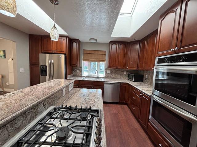 2260 Romey Lane, Hayward CA: https://media.crmls.org/mediaz/26f090f2-629b-449c-9bb9-75da26f2e847.jpg